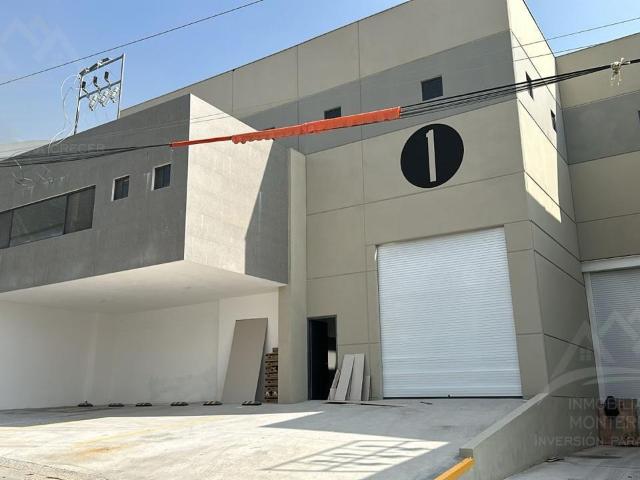 BODEGA EN RENTA DE 1107 METROS EN PARQUE SANTA CATARINA NUEVO LE?N