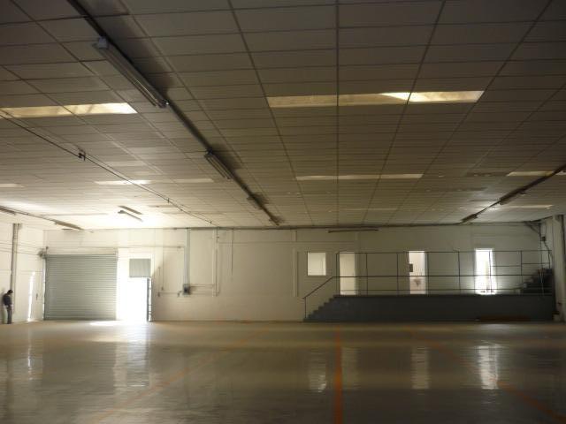 Bodega en renta de 1,670 m2 en Tlalnepantla | Con and?n p/cami?n