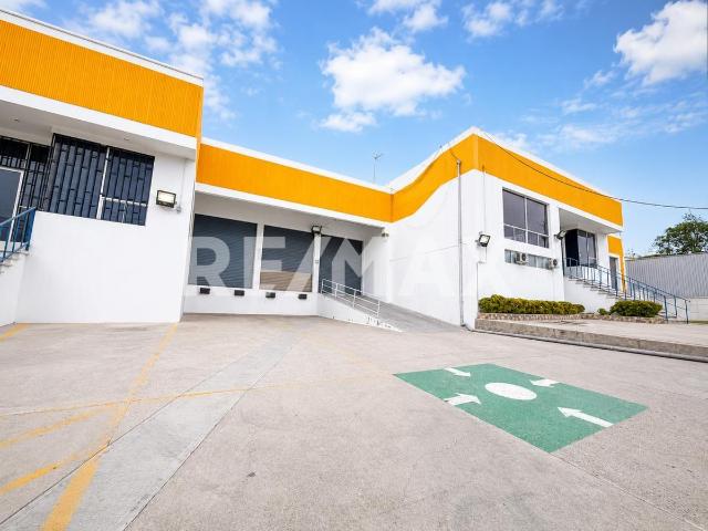 BODEGA EN RENTA DE 1,748.38 M2, EN PARQUE INDUSTRIAL MORELOS, TIJUANA