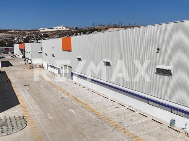 BODEGA EN RENTA DE 1,127.02 M2, EN EL MURUA, TIJUANA