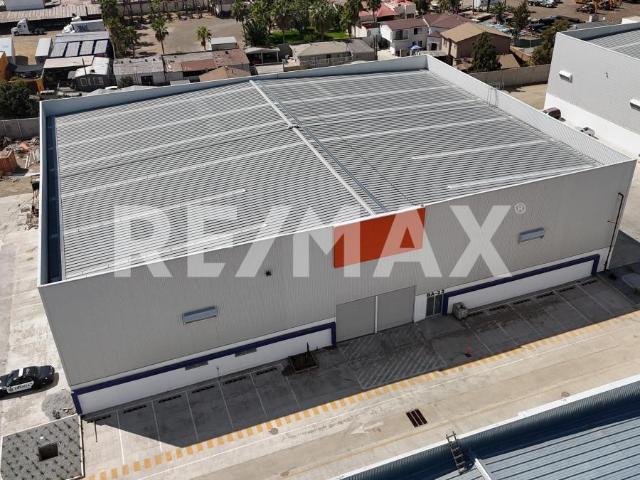 BODEGA EN RENTA DE 888 M2, EN EL MURUA, TIJUANA