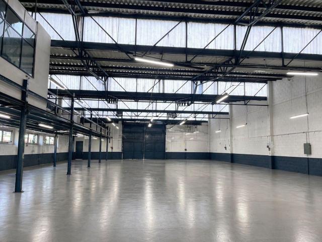 Bodega en renta de 1,337 m2 en Tlalnepantla