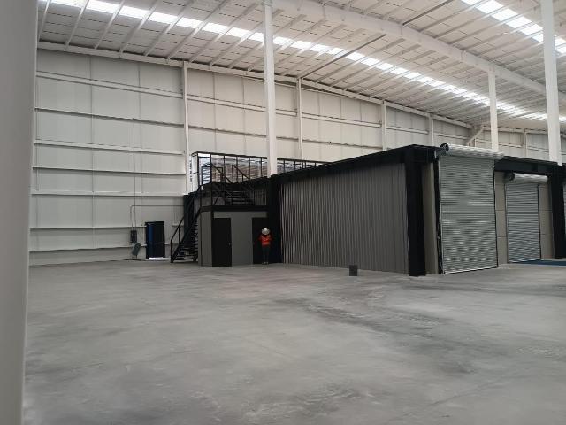 Bodega en renta de 1,367 m2 en Tlalnepantla