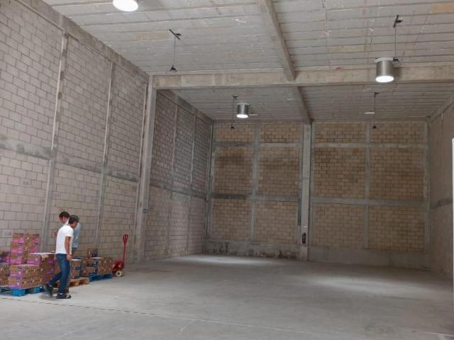 Bodega en RENTA de 320 m2 con anden y seguridad en Canc?n