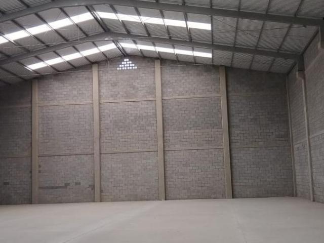 Bodega en renta de 3400 metros en parque industrial Santa Catarina?Nuevo?Le?n