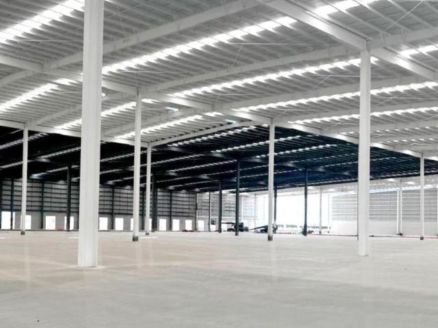 Bodega en renta de 34,000 m2 en Toluca | Divisible