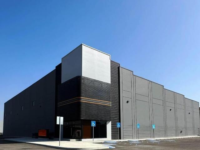 Bodega en Renta de 5,216.70 m2, sobre Corredor 2000, Tijuana