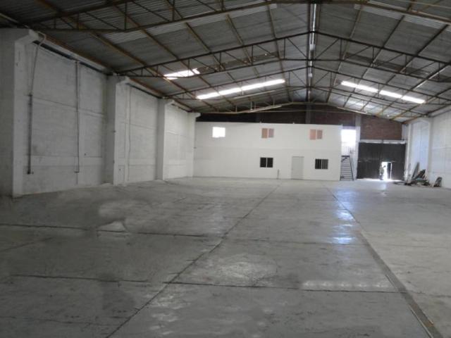 Bodega en renta de 880 m2 en Naucalpan