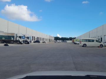 Bodega en RENTA de 900 m2, PLAYA DEL CARMEN