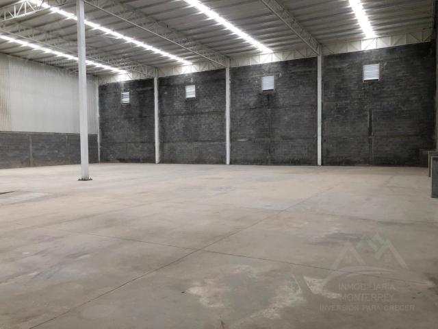 BODEGA EN RENTA DE 450 METROS EN PARQUE INDUSTRIAL SANTA CATARINA NUEVO LEON