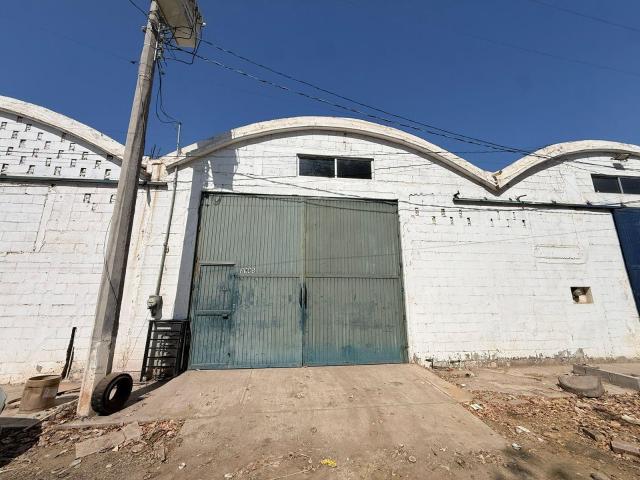BODEGA EN RENTA EN COL. SAN RAFAEL 180 M2
