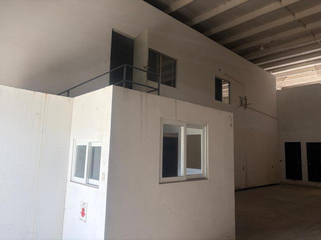 BODEGA EN RENTA EN CANC?N EN AV. LUIS DONALDO COLOSIO DE 217.25 M? | UBICACI?N ESTRAT?GICA