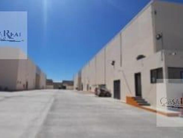 BODEGA EN RENTA EN HEROICO COLEGIO MILITAR