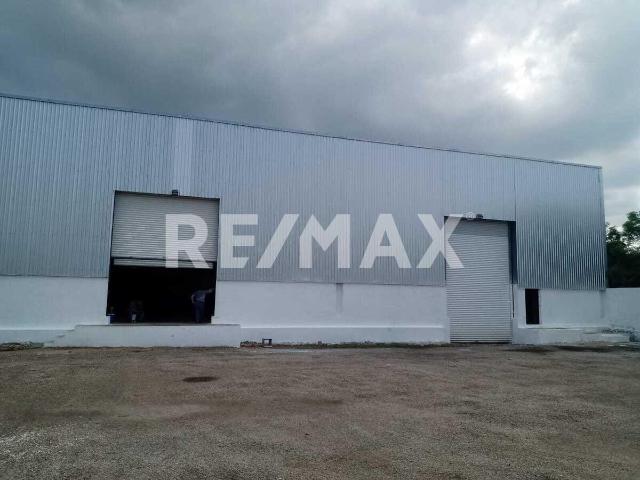 BODEGA EN RENTA EN LA ZONA DE CONKAL