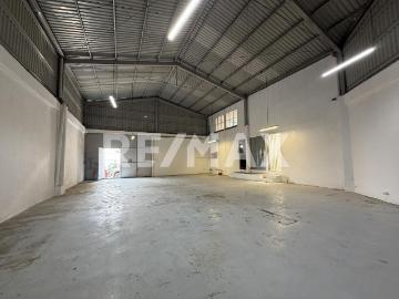 BODEGA EN RENTA EN LAS ÁGUILAS