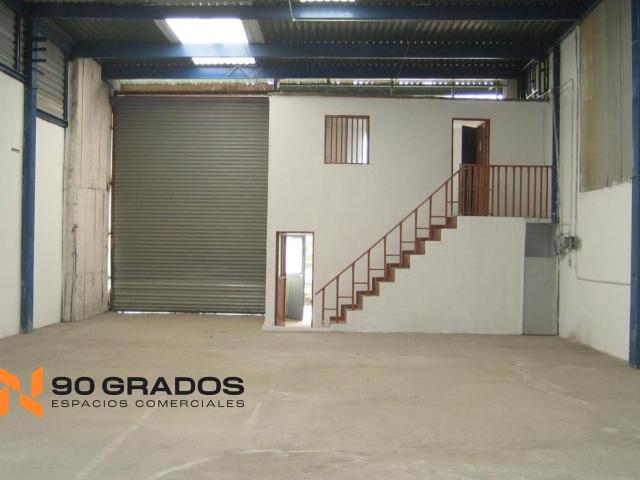 BODEGA EN RENTA EN SANTA CATARINA