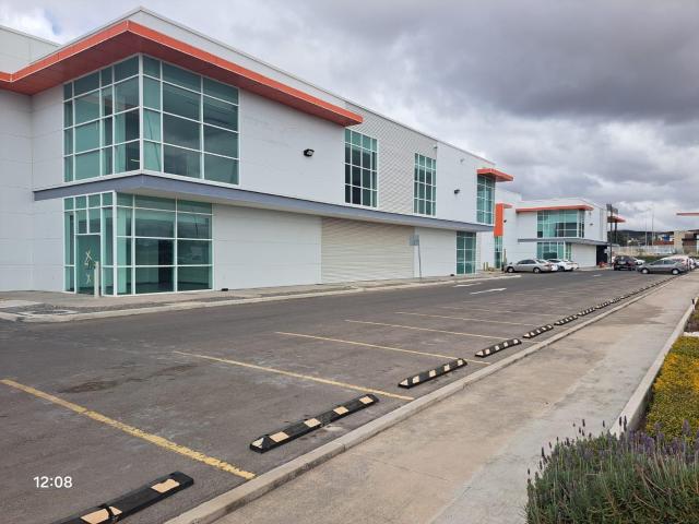 Bodega en Renta en parque industrial cerca del aeropuerto