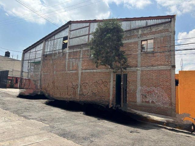 Bodega en Renta, San Miguel Xochimanga, 600 m2