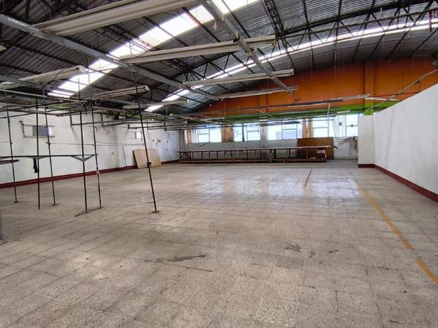 Bodega en Renta, San Francisco Cuautlalpan Excelente en Edificio
