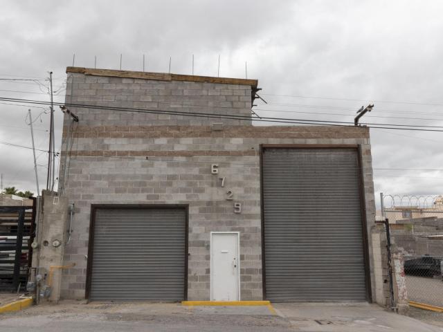 Bodega en venta m?s terreno en El Granjero con oficinas en Ju?rez