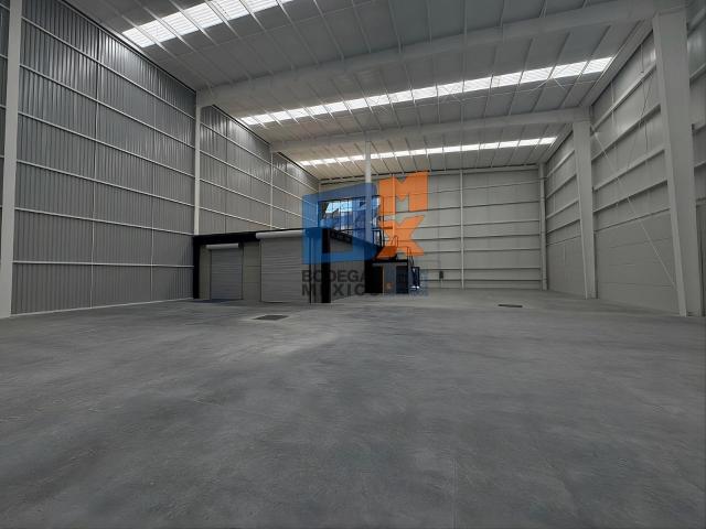 Bodega Industrial de 1,367 m? en Renta, ubicada en Tlalnepantla| Disponibilidad Inmediata | 1 anden | 1 rampa de acceso | Seguridad 24/7 | Altura m?xima de 13 m |