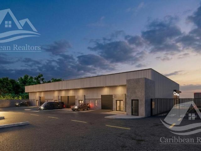 Bodega Industrial en venta en av Portillo en Cancun