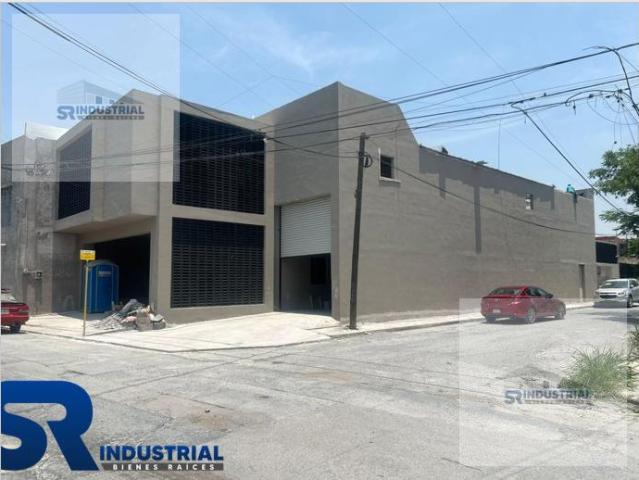Bodega Industrial en Cementos