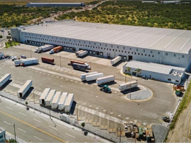 Nave Industrial en Ci?nega de Flores, N.L. de 37,510 m2 con altura de 10 m y patio para trailers
