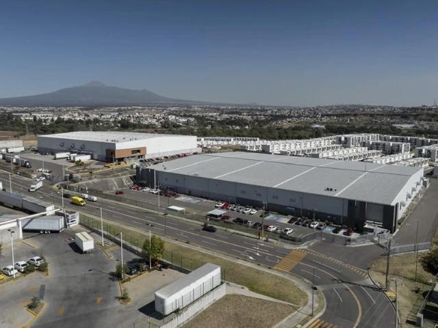 Bodega Industrial en Cuautlancingo, Puebla de 5,574 m2 con ?rea de oficina y altura de 9 m