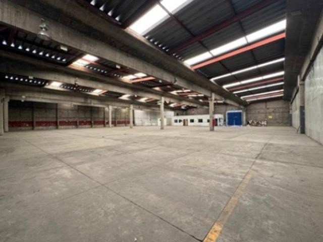 Bodega Industrial en Ni?os H?roes | 2,656 m2 | Parque industrial