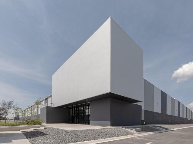 Bodega Industrial en Quer?taro de 20,721 m2