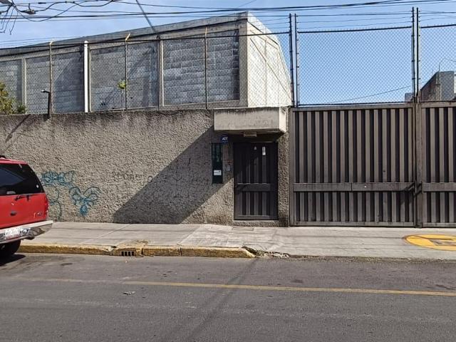 BODEGA INDUSTRIAL EN RENTA