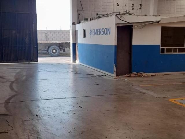 Bodega Industrial en Renta