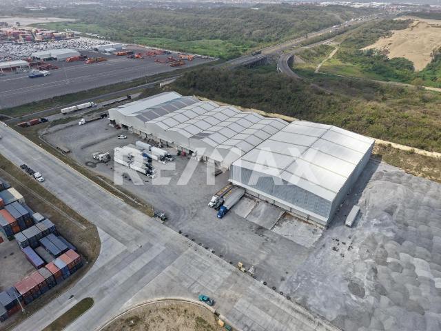 BODEGA INDUSTRIAL EN RENTA