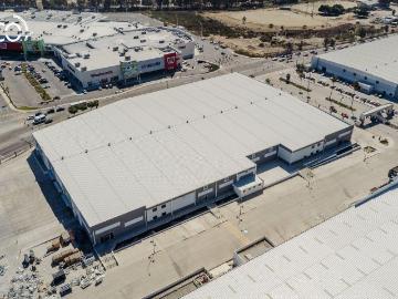 Bodega Industrial en Renta