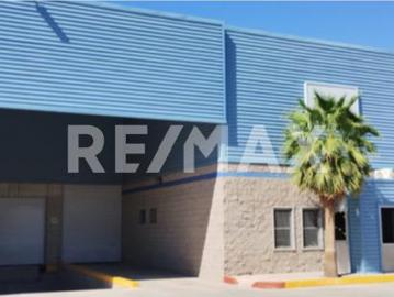 Bodega Industrial en Renta