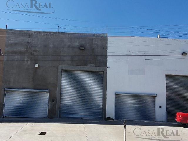 Bodega Industrial en renta al norte con anden para tr?iler Chihuahua