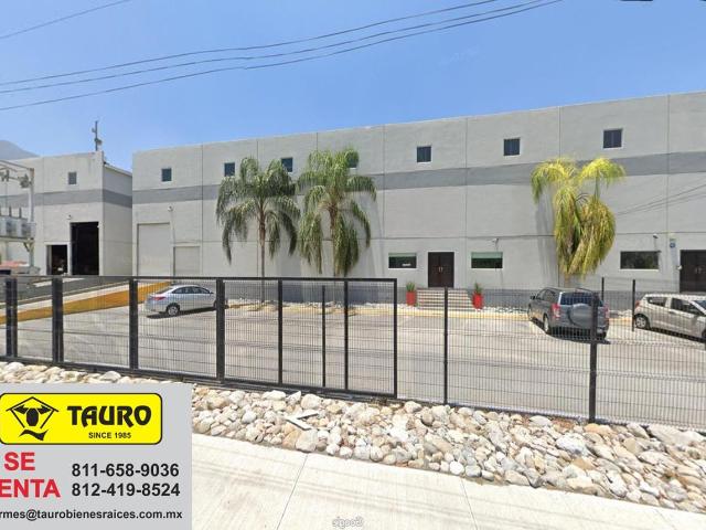 Bodega Industrial en Renta de 2,408 m2 Santa Catarina, N.L. MX