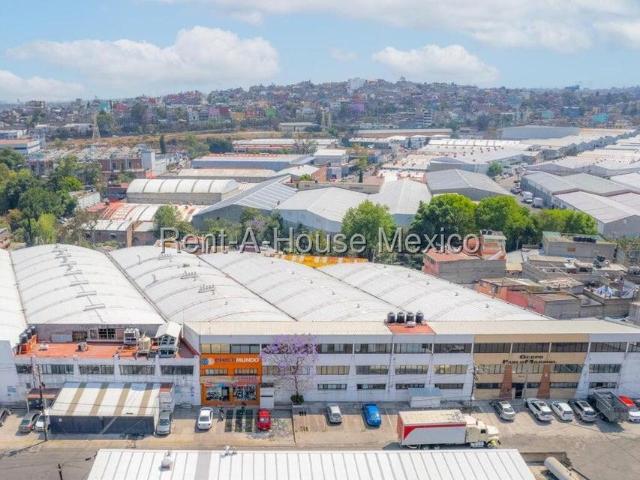 Bodega Industrial en Renta en Calle Urbina, Industrial Tlatilco RU 25 2509