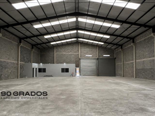 Bodega Industrial en Santa Catarina