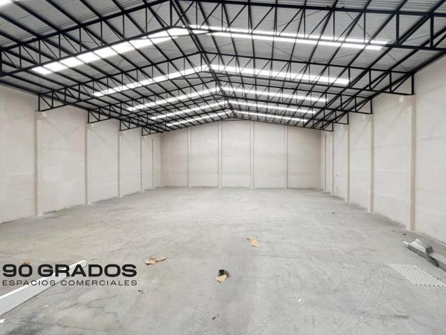 Bodega Industrial en Santa Catarina