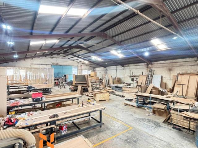Bodega Industrial en Santa Catarina