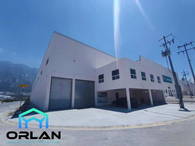 BODEGA INDUSTRIAL RENTA ZONA SANTA CATARINA