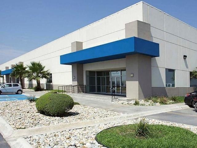 Bodega Industrial Renta Monterrey 764 m2
