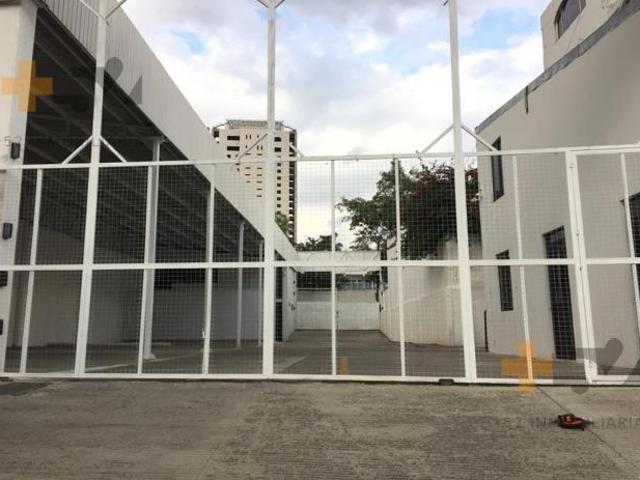 Bodega Industrial Reforma Agua Azul