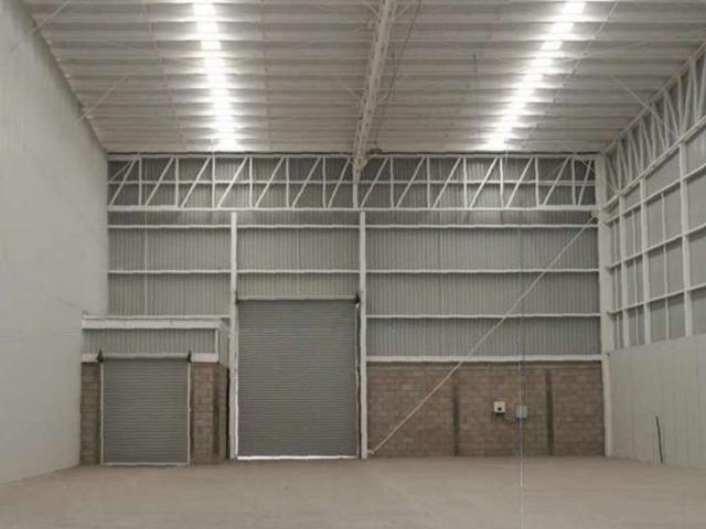 Bodega IndustrialRento bodega Comercial 630 m, Lazaro Cardenas, Mercado de Abastos Guadalajara