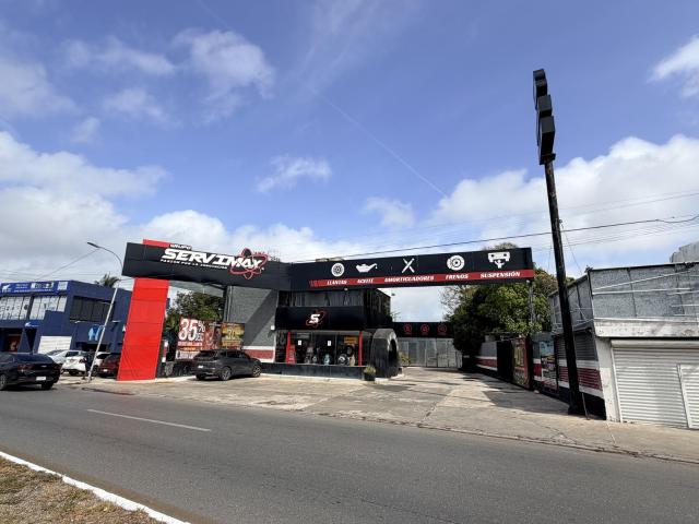 BODEGA / LOCAL COMERCIAL SOBRE AVENIDA, IDEAL PARA TALLER MECANICO