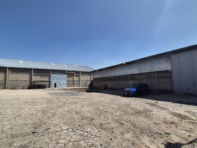 Bodega y terreno en renta en Tlalnepantla de 6,000 m2
