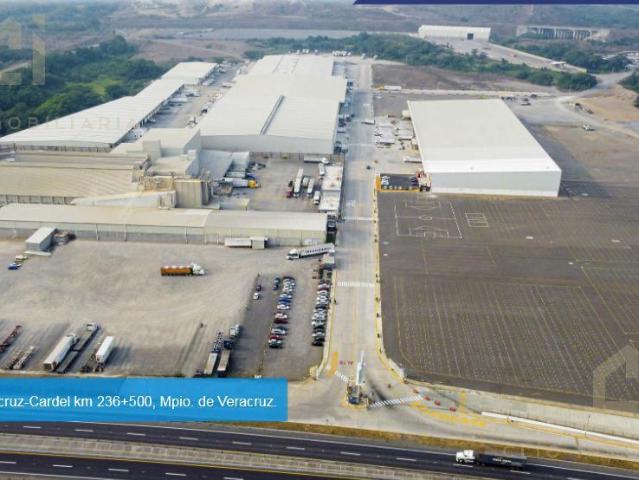Bodegas en Renta en Parque Industrial Olmeca | 4,800m? Totales | Divisibles | 5 Andenes y 2 Rampas | Nuevas