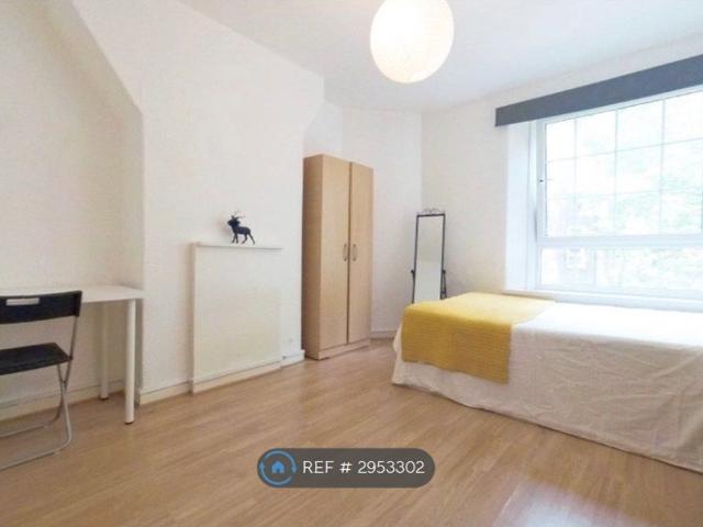 Bodeney House, London SE5, 3 bed flat to rent, £2,500 pcm | PrimeLocation